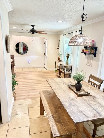 806 Glen Key Street, Denison, TX 75020