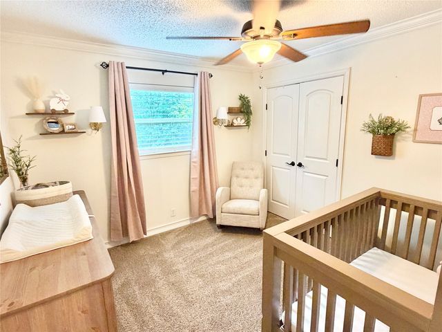 806 Glen Key Street, Denison, TX 75020