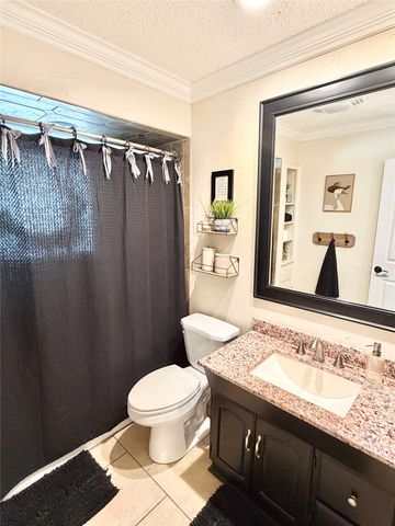 806 Glen Key Street, Denison, TX 75020