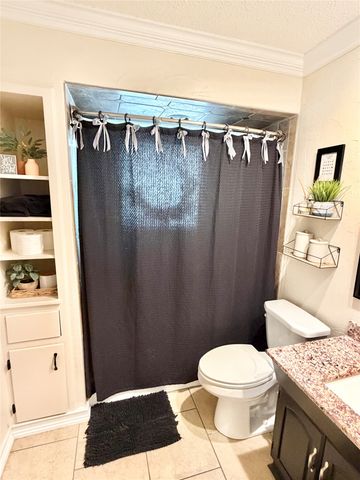 806 Glen Key Street, Denison, TX 75020