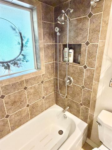 806 Glen Key Street, Denison, TX 75020