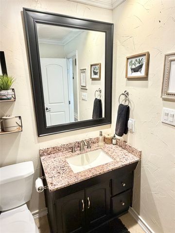 806 Glen Key Street, Denison, TX 75020