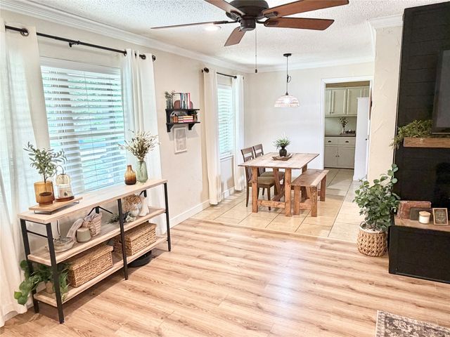 806 Glen Key Street, Denison, TX 75020