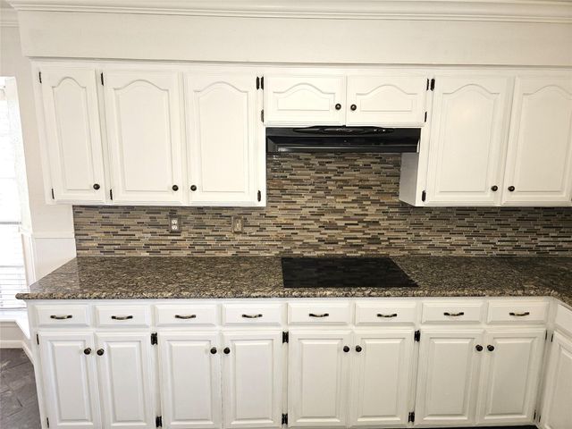 347 Forest Lake Drive, Houston, TX 77586