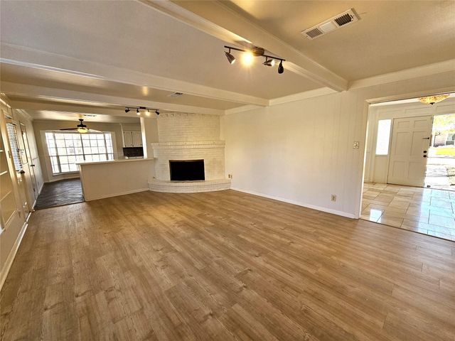 347 Forest Lake Drive, Houston, TX 77586