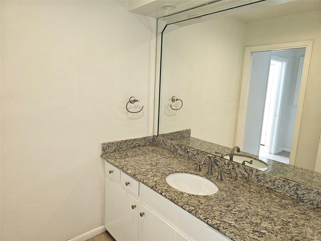 347 Forest Lake Drive, Houston, TX 77586