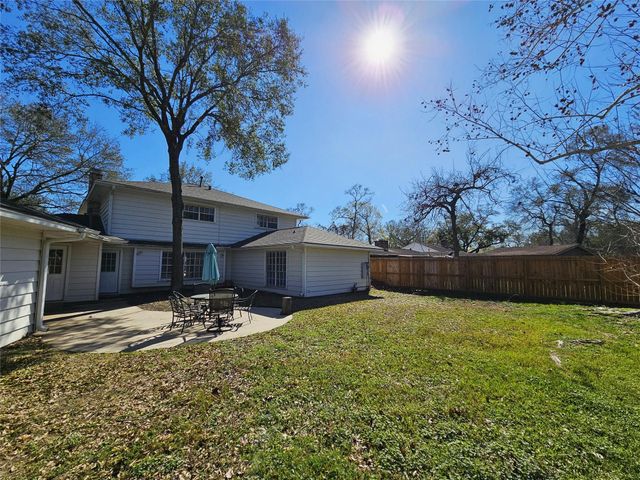 347 Forest Lake Drive, Houston, TX 77586