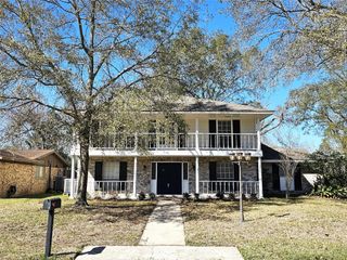 347 Forest Lake Drive, Houston, TX 77586