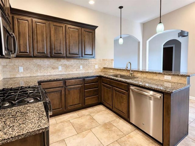 10721 SW 36th Street, Yukon, OK 73099