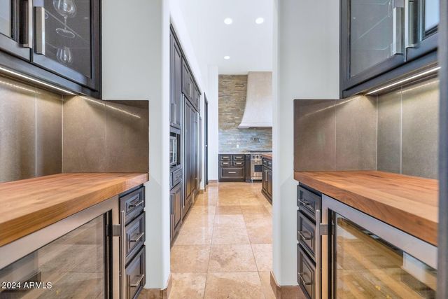 6207 E Indian Bend Road, Paradise Valley, AZ 85253