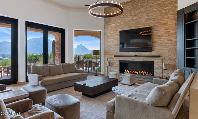 6207 E Indian Bend Road, Paradise Valley, AZ 85253