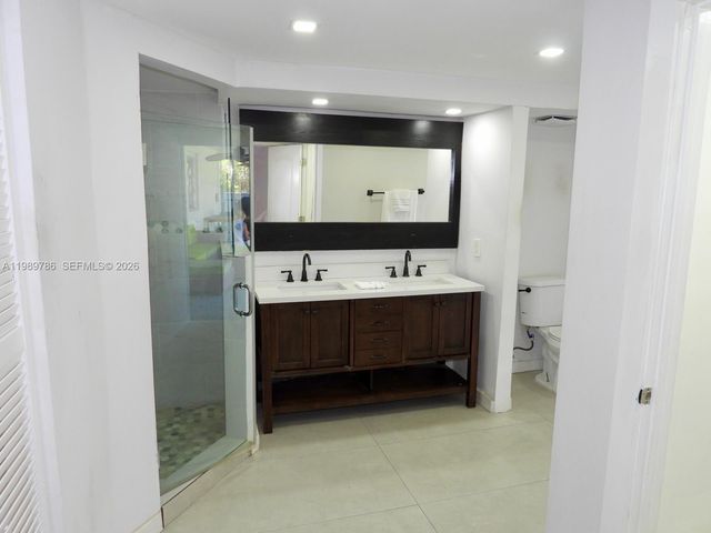 715 Hollywood Blvd, Hollywood, FL 33019