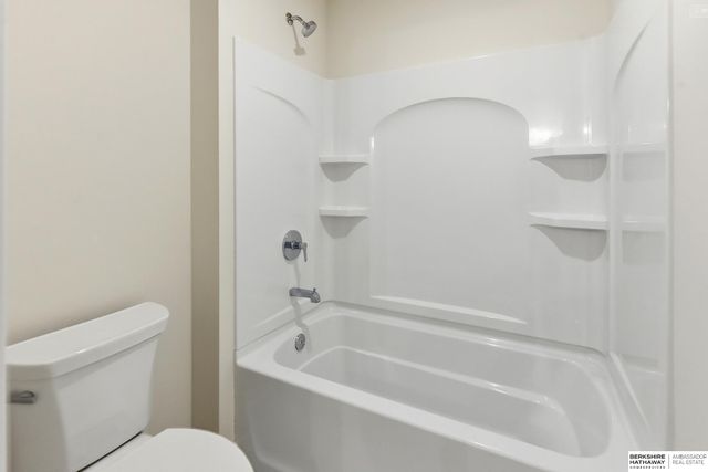 11616 S 115th Street, Papillion, NE 68046
