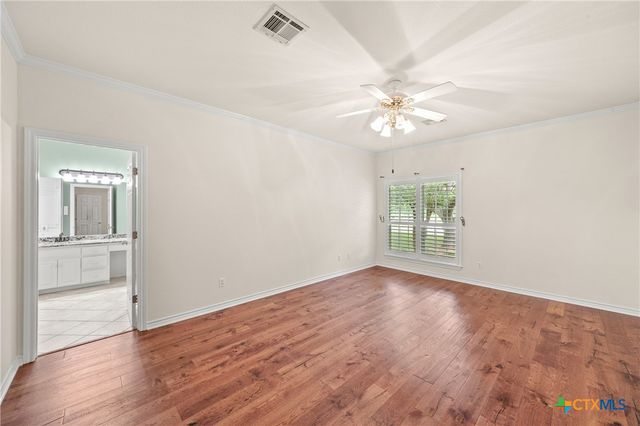 900 SALADO OAKS Drive, Salado, TX 76571