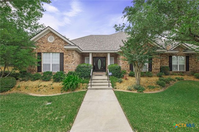 900 SALADO OAKS Drive, Salado, TX 76571