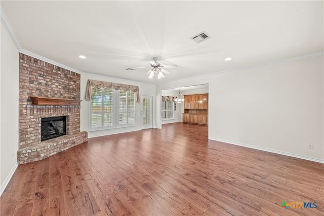 900 SALADO OAKS Drive, Salado, TX 76571