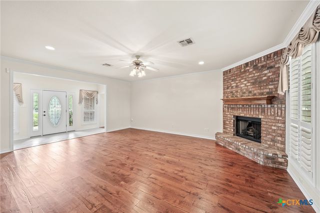 900 SALADO OAKS Drive, Salado, TX 76571