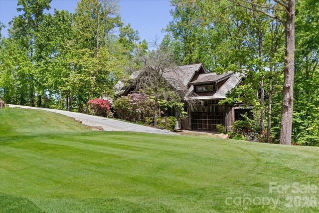 56 Spring House Drive, Burnsville, NC 28714