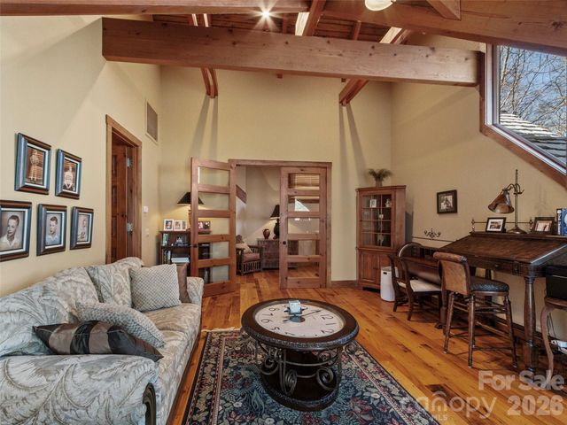 56 Spring House Drive, Burnsville, NC 28714