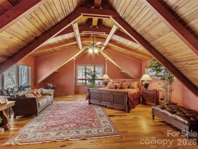 56 Spring House Drive, Burnsville, NC 28714