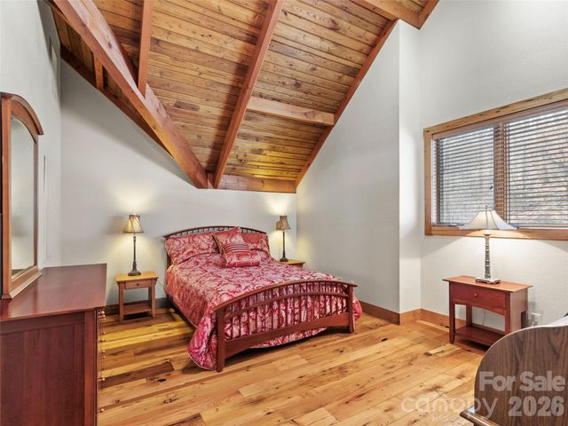 56 Spring House Drive, Burnsville, NC 28714