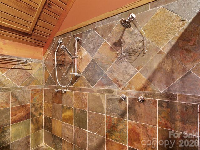 56 Spring House Drive, Burnsville, NC 28714