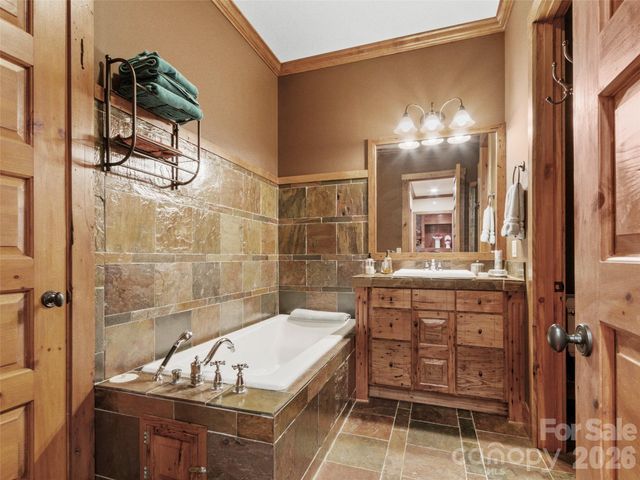 56 Spring House Drive, Burnsville, NC 28714