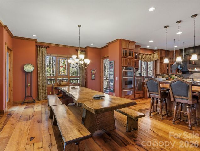 56 Spring House Drive, Burnsville, NC 28714