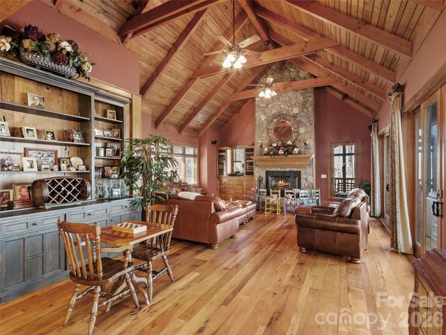 56 Spring House Drive, Burnsville, NC 28714