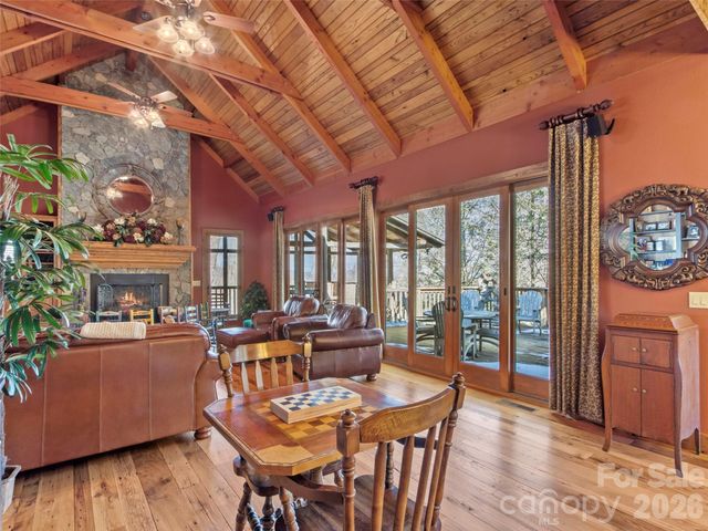 56 Spring House Drive, Burnsville, NC 28714
