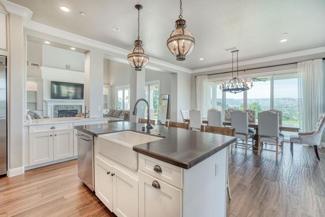 11660 Rusty Spur Lane, Clovis, CA 93619