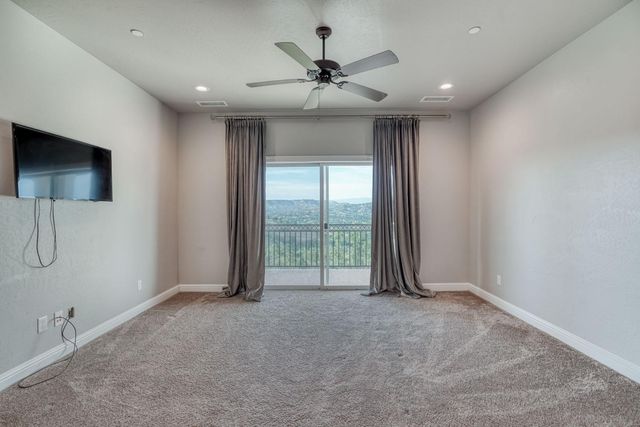 11660 Rusty Spur Lane, Clovis, CA 93619