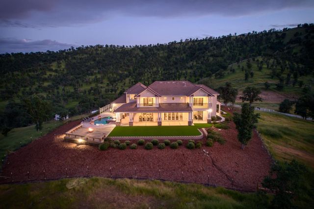 11660 Rusty Spur Lane, Clovis, CA 93619