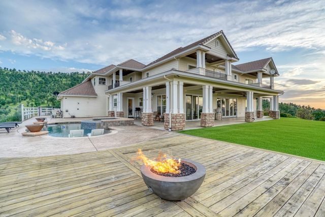 11660 Rusty Spur Lane, Clovis, CA 93619