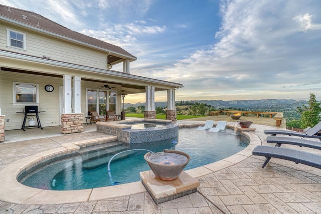 11660 Rusty Spur Lane, Clovis, CA 93619