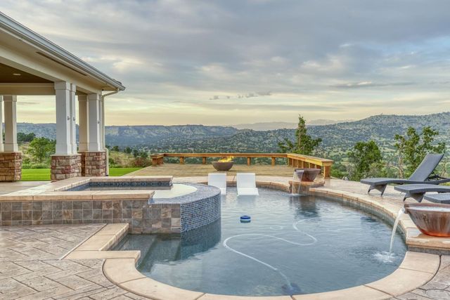 11660 Rusty Spur Lane, Clovis, CA 93619