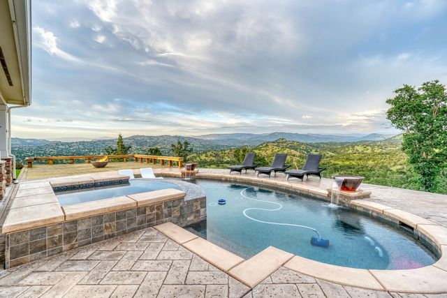 11660 Rusty Spur Lane, Clovis, CA 93619