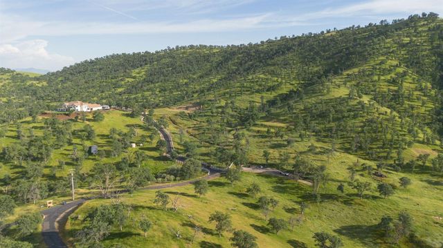 11660 Rusty Spur Lane, Clovis, CA 93619