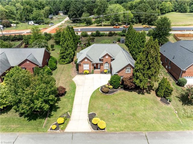 4617 Kellys Trail, Winston-salem, NC 27101