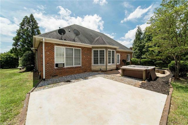 4617 Kellys Trail, Winston-salem, NC 27101