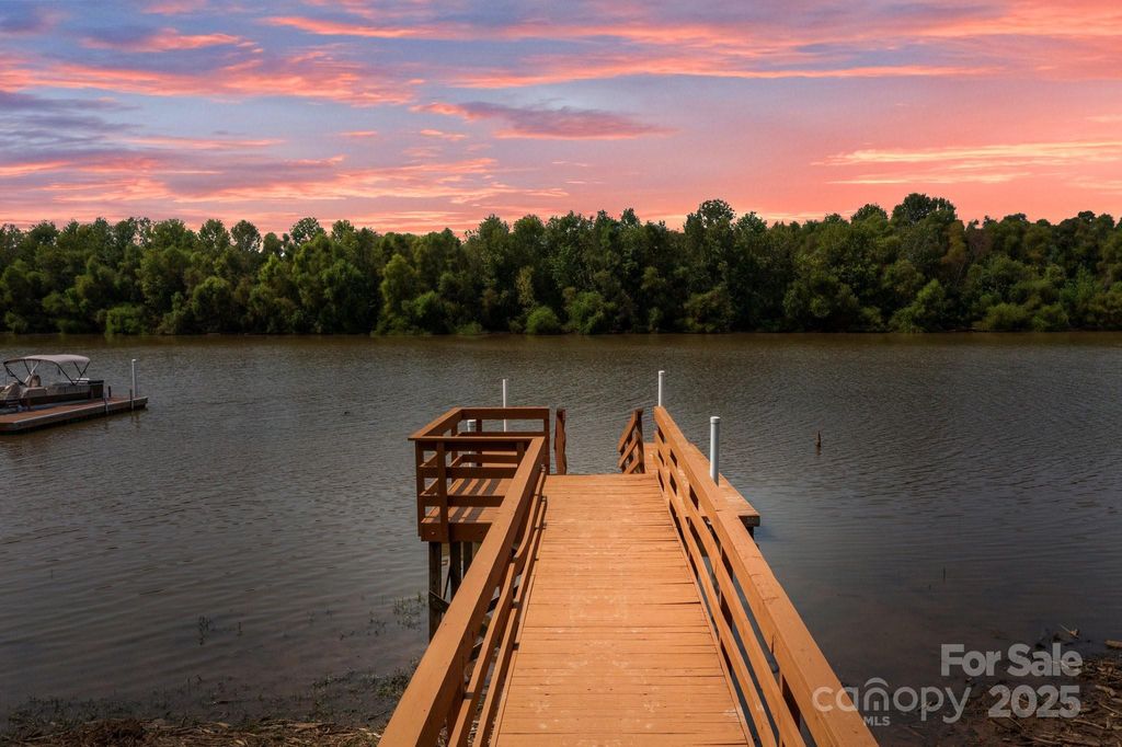 1346 Riverview Boulevard, Lexington, NC 27292