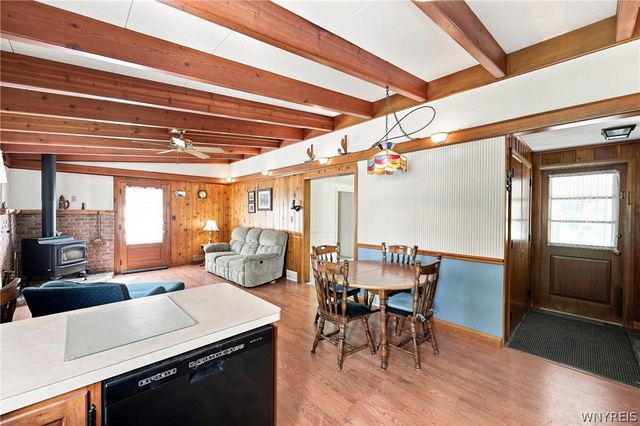 6394 Armor Duells Road, Orchard Park, NY 14127