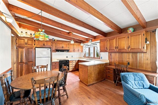 6394 Armor Duells Road, Orchard Park, NY 14127