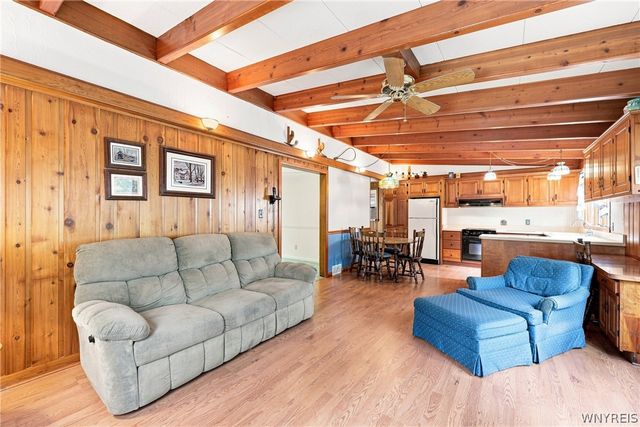 6394 Armor Duells Road, Orchard Park, NY 14127