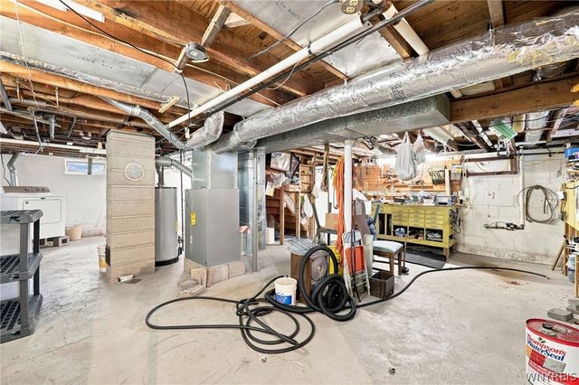 6394 Armor Duells Road, Orchard Park, NY 14127
