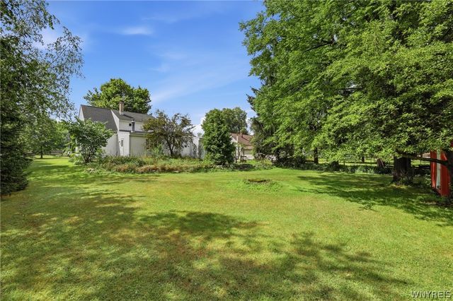 6394 Armor Duells Road, Orchard Park, NY 14127