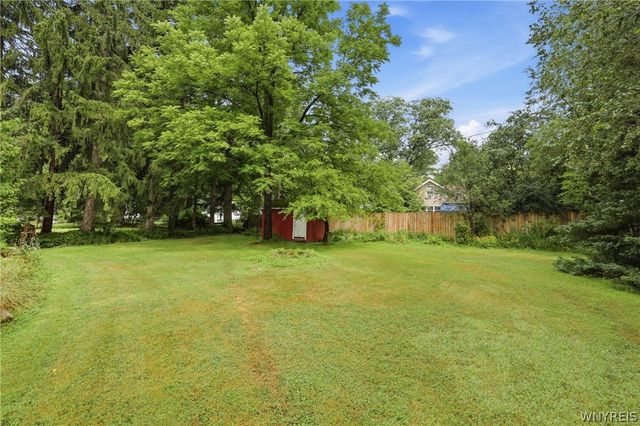 6394 Armor Duells Road, Orchard Park, NY 14127