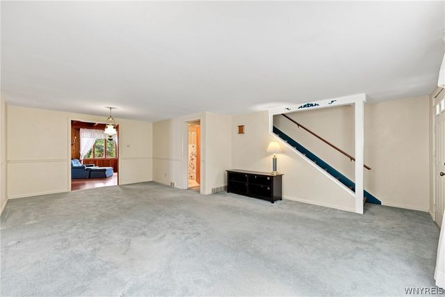 6394 Armor Duells Road, Orchard Park, NY 14127