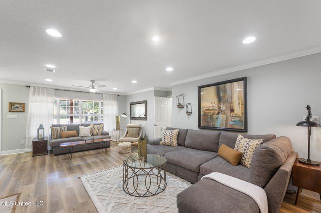 1701 Lucina Cove, Gautier, MS 39553