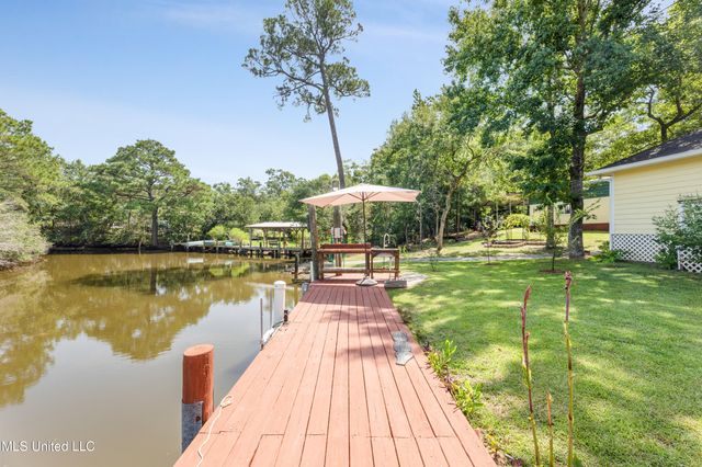1701 Lucina Cove, Gautier, MS 39553